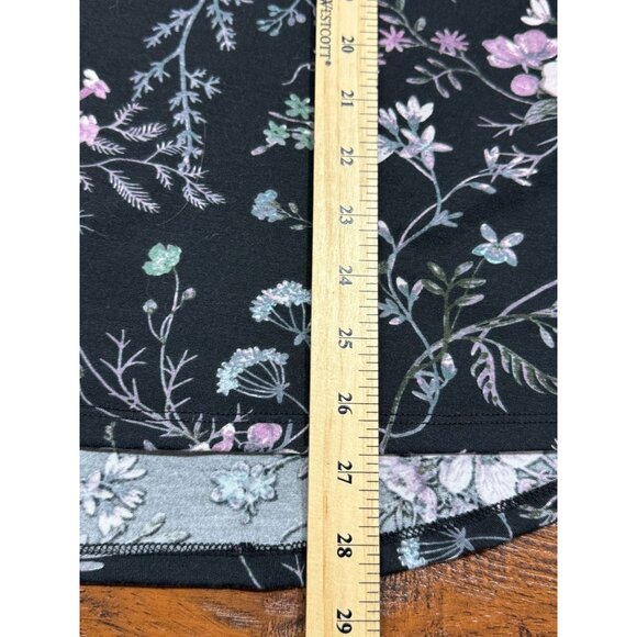 NEW LuLaRoe Womens Knit Tunic Top S Short Sleeve Pink Black Floral Scoop Neck - Picture 5 of 6